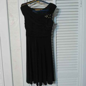 Black dressbarn dress size 8 new with out tags